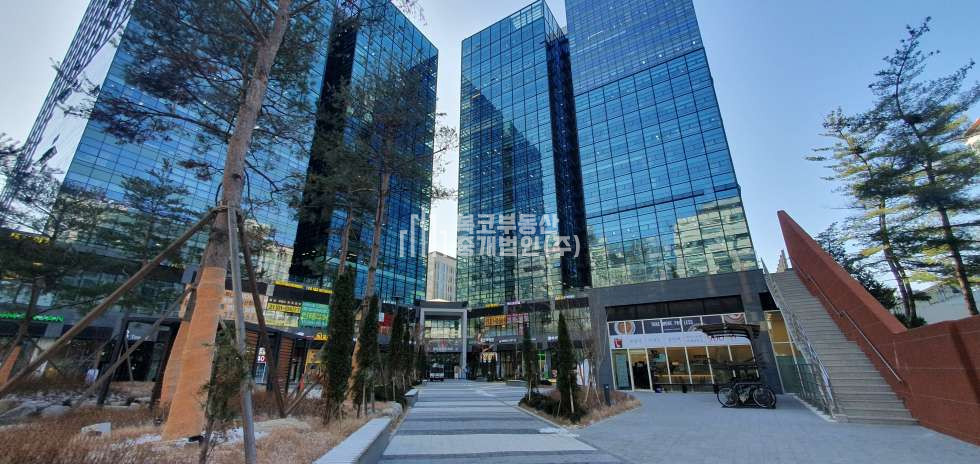 서울 금천구 가산동 549-1 한라원앤원타워 신축상가 월세 매물번호 10029 사진 1