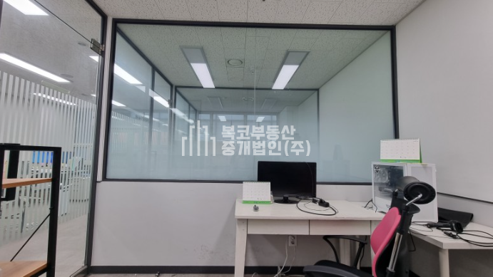 서울 금천구 가산동 371-37 STX타워 , 중,대형평형 월세 매물번호 10028 사진 3