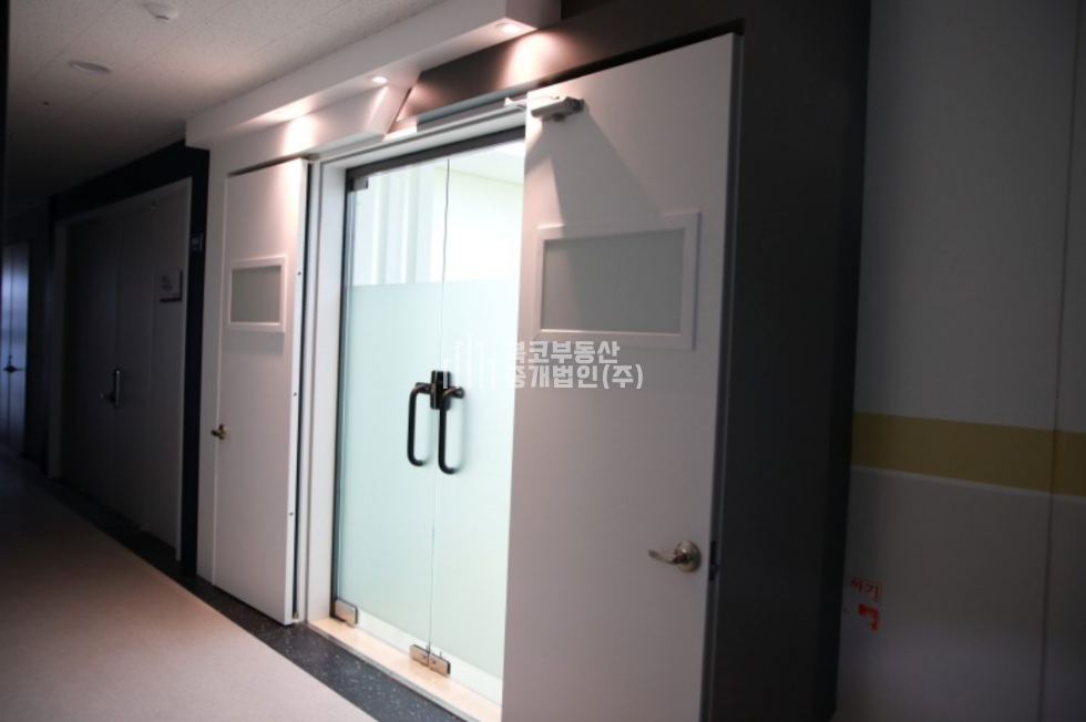 서울 금천구 가산동 가디역,역세권 7분,실사용14,깔끔한,가성비 좋은 섹션오피스 월세 매물번호 10052 사진 1