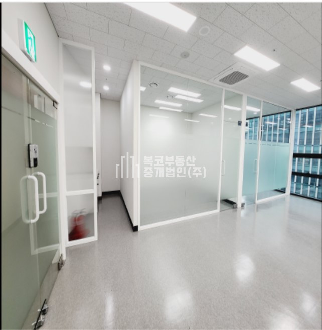 서울 금천구 가산동 공장동 신축 첫입주.시세이하 저렴한 실24평 사무실 월세 매물번호 10055 사진 5