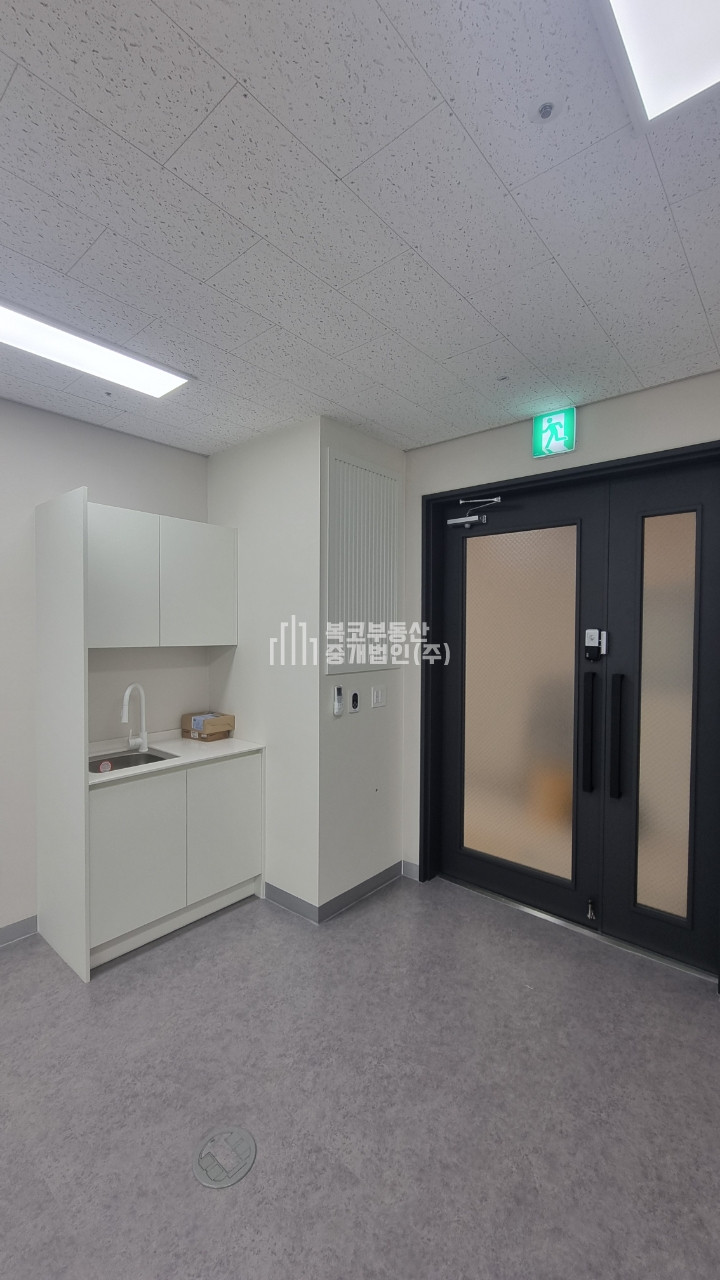 서울 금천구 가산동 가산어반워크II동 현장사진O 가디역 4분, 1룸, 탕비실, 실사완료된 깔끔한 사무실 월세 매물번호 10073 사진 1